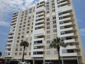 Homes for sale in Hillsboro LIght Towers in Pompano Beach
