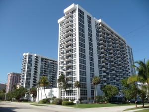 Condos for sale in Silver Thatch Ocean Condos in Pompano Beach