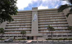 Waterfront and Intracoastal front condos in Pompano Beach